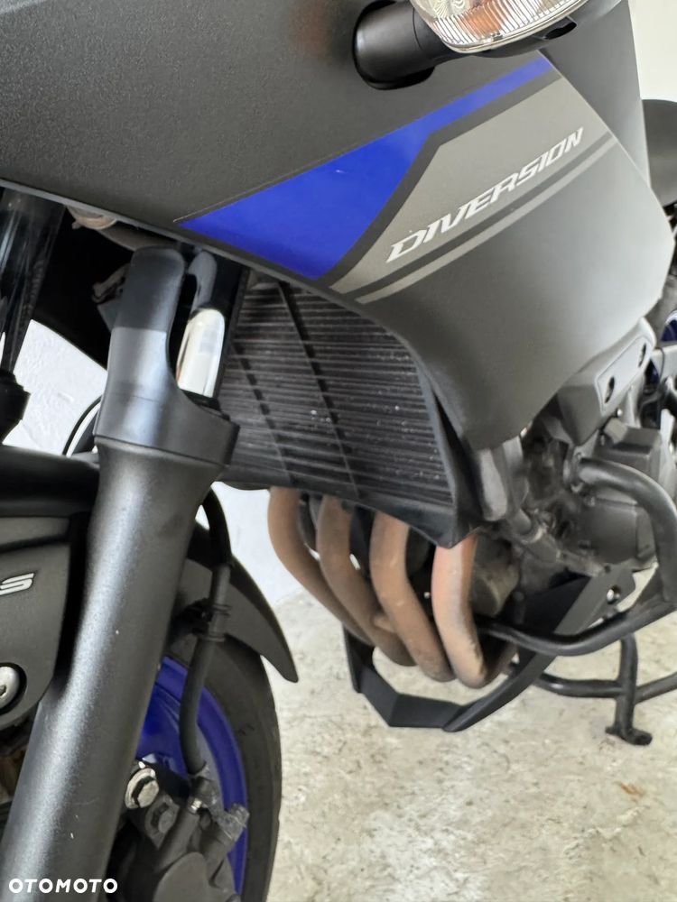 Yamaha XJ - 25