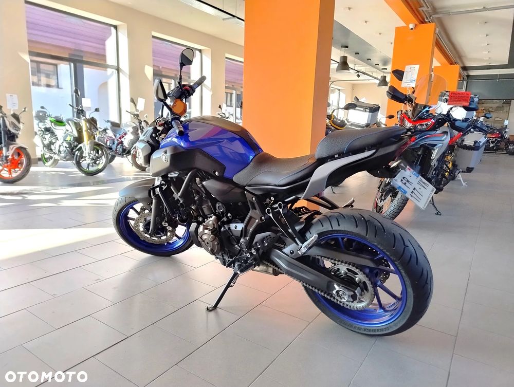 Yamaha MT - 4