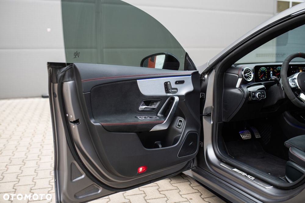 Mercedes-Benz CLA AMG 45 S 4-Matic 8G-DCT - 19
