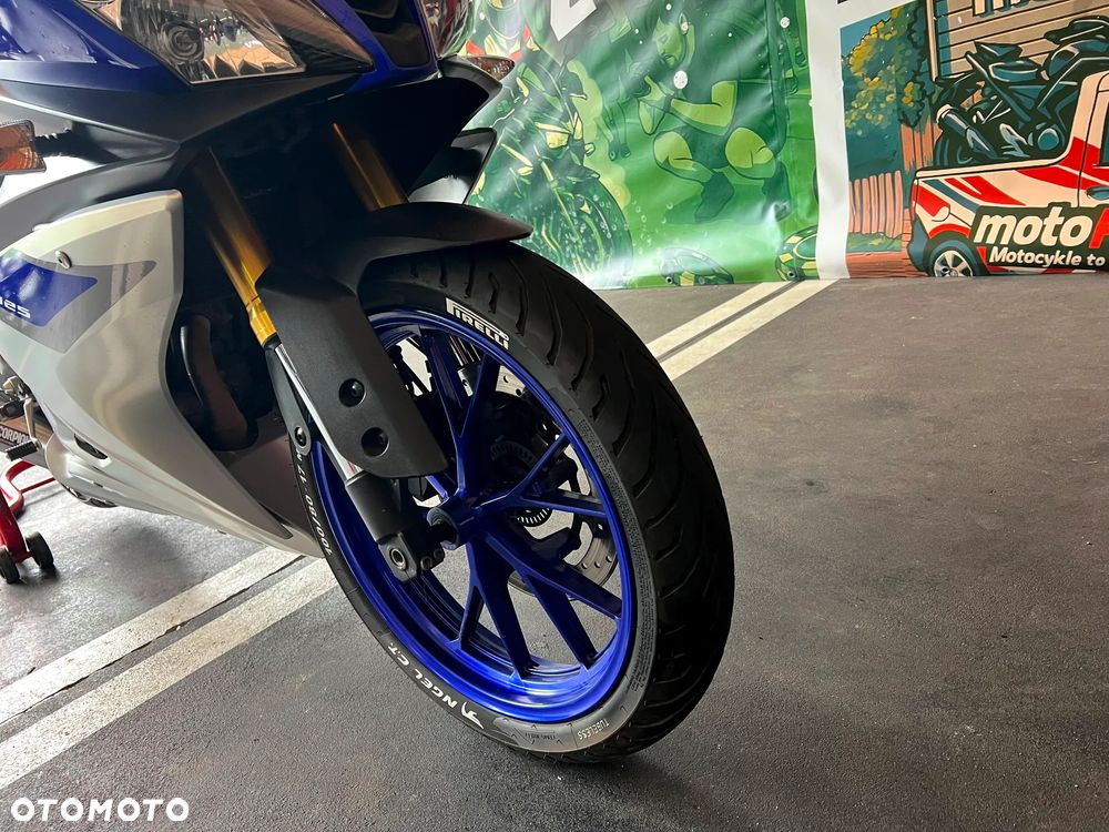 Yamaha YZF - 6