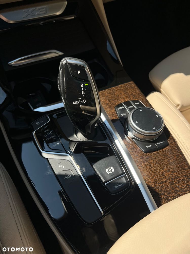 BMW X3 xDrive30i xLine - 30