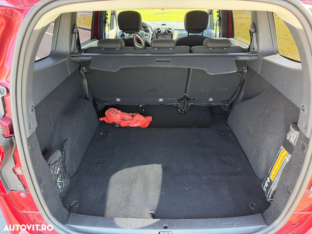 Dacia Lodgy 1.5 Blue dCi Laureate - 17