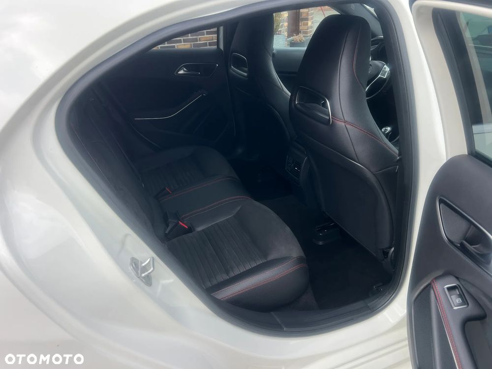 Mercedes-Benz Klasa A 180 AMG Line - 18