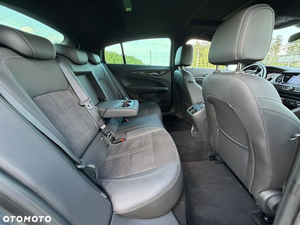 Opel Insignia - 14