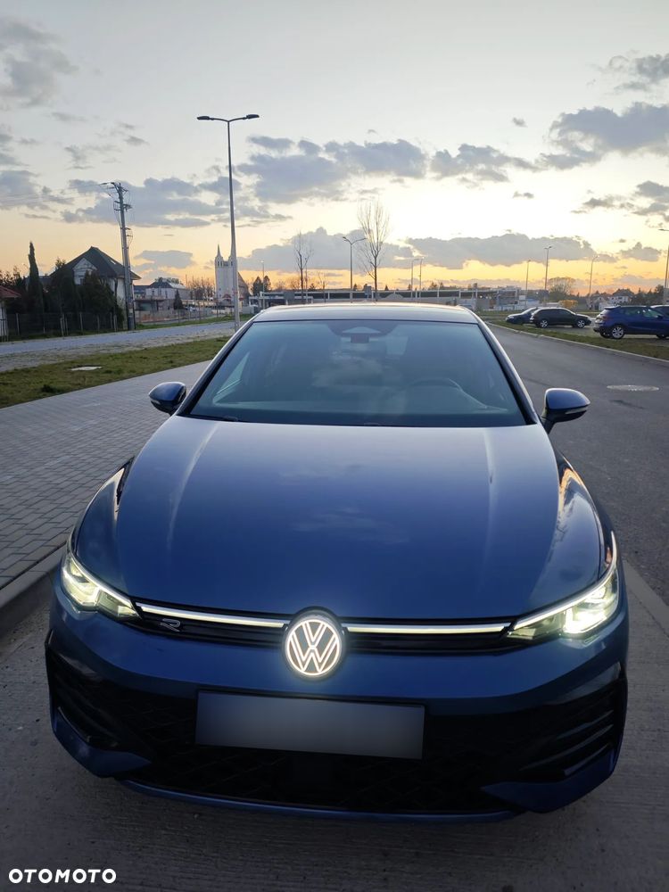 Volkswagen Golf 1.5 TSI R-Line - 2