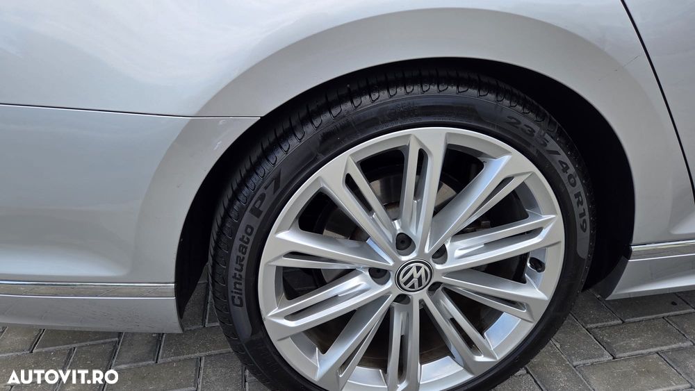 Volkswagen Passat 2.0 TDI DSG R Executive - 15