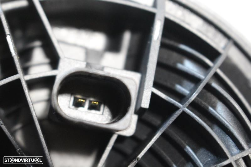 Puxador Da Tampa Da Mala Volkswagen Polo (6R1, 6C1)  6R6827469 / 6R6 8 - 7