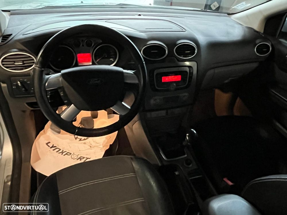 Ford Focus SW 1.6 TDCi Titanium - 13