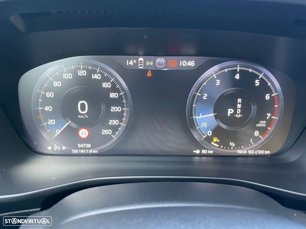 Volvo XC 40 1.5 T2 Momentum Core Geartronic - 9