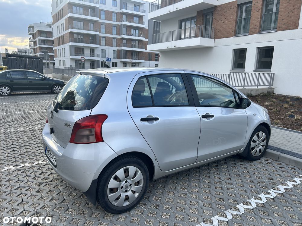 Toyota Yaris 1.3 Luna - 5