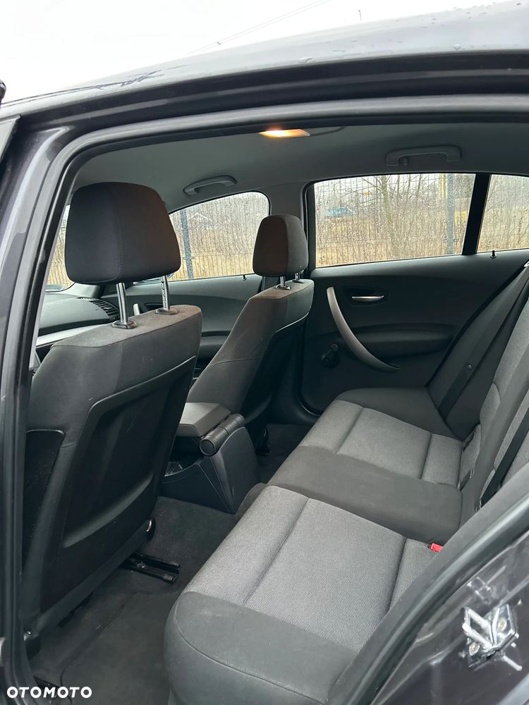 BMW Seria 1 116i - 16