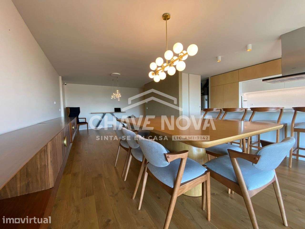 Apartamento T3 Como Novo c/ 2 Lugares de Garagem em Santa Marinha - Grande imagem: 2/25
