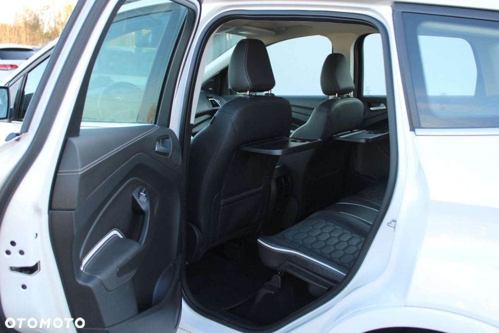 Ford Kuga 1.5 EcoBoost 2x4 Vignale - 25