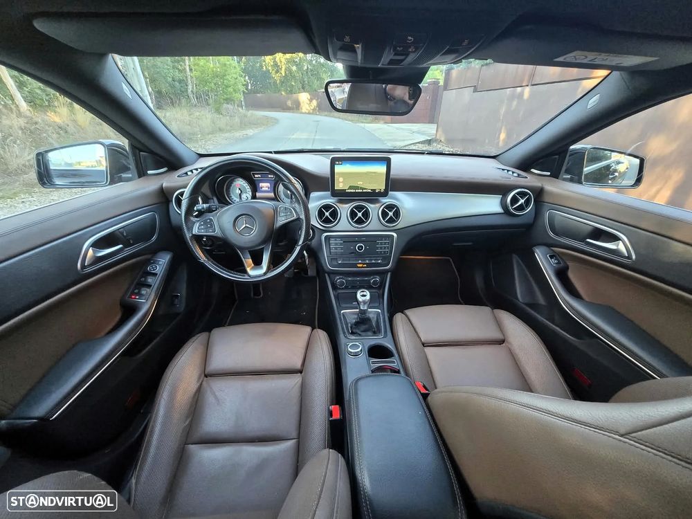 Mercedes-Benz CLA 200 - 14