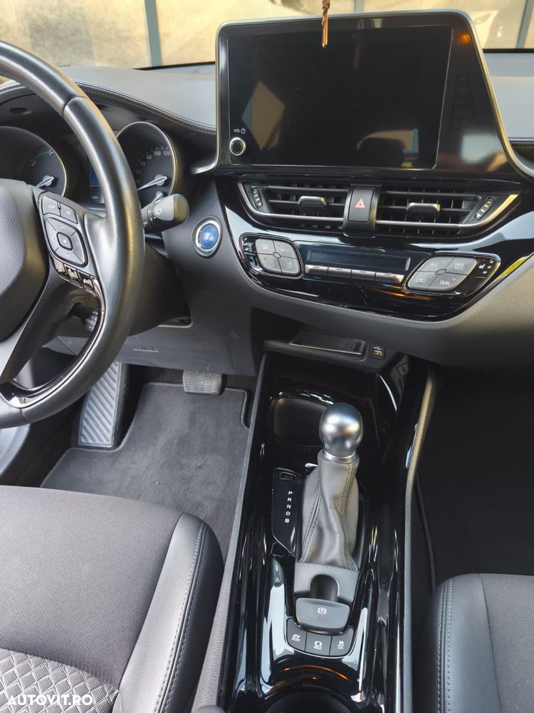 Toyota C-HR - 10