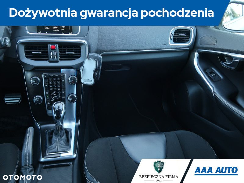 Volvo V40 - 9