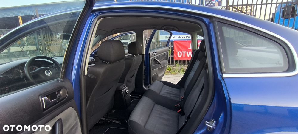 Volkswagen Passat - 6