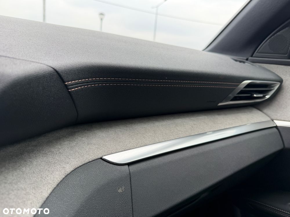 Peugeot 5008 1.2 PureTech GT Pack S&S EAT8 - 22