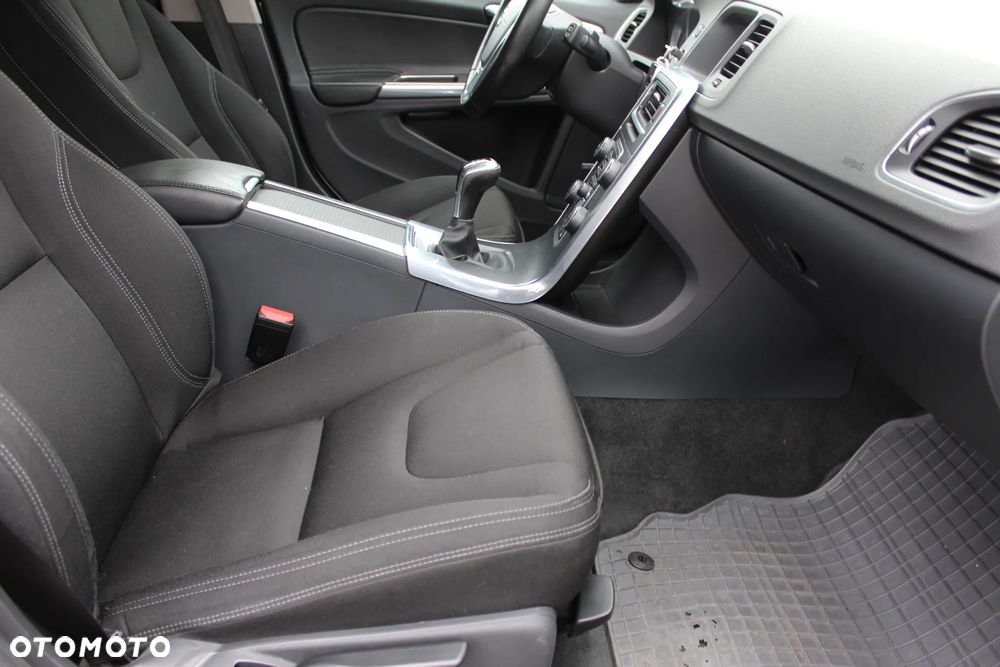 Volvo V60 D2 - 8