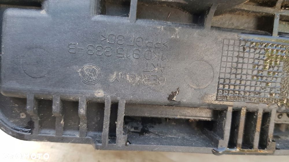 obudowa filtr powietrza Audi A3 8P 1.6 TDI - 9