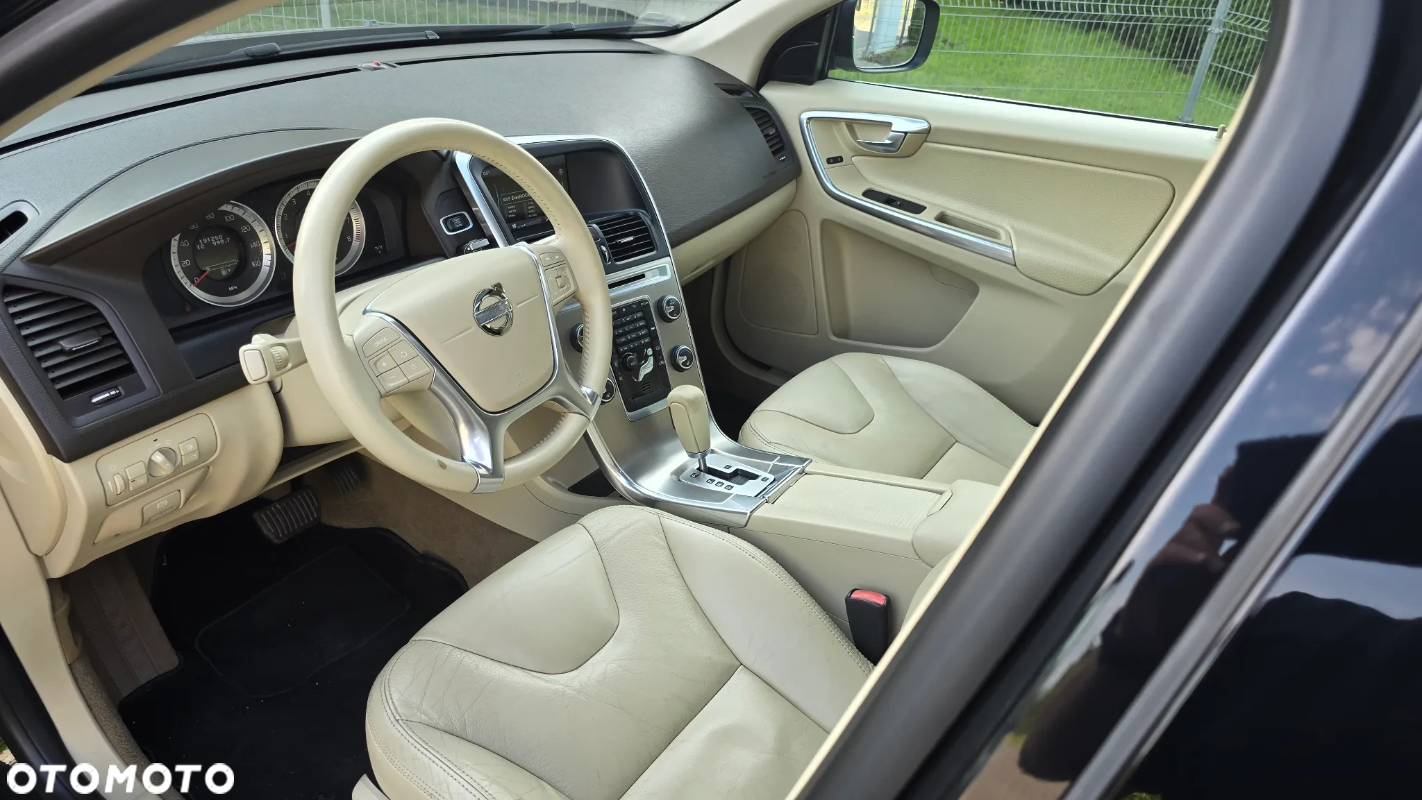 Volvo XC 60 3.2 AWD Momentum - 17
