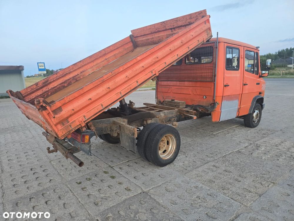 Mercedes-Benz 609 DK - 28