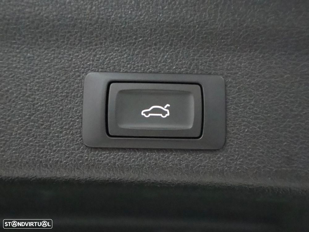 Audi A6 Avant 40 TDI S tronic - 32