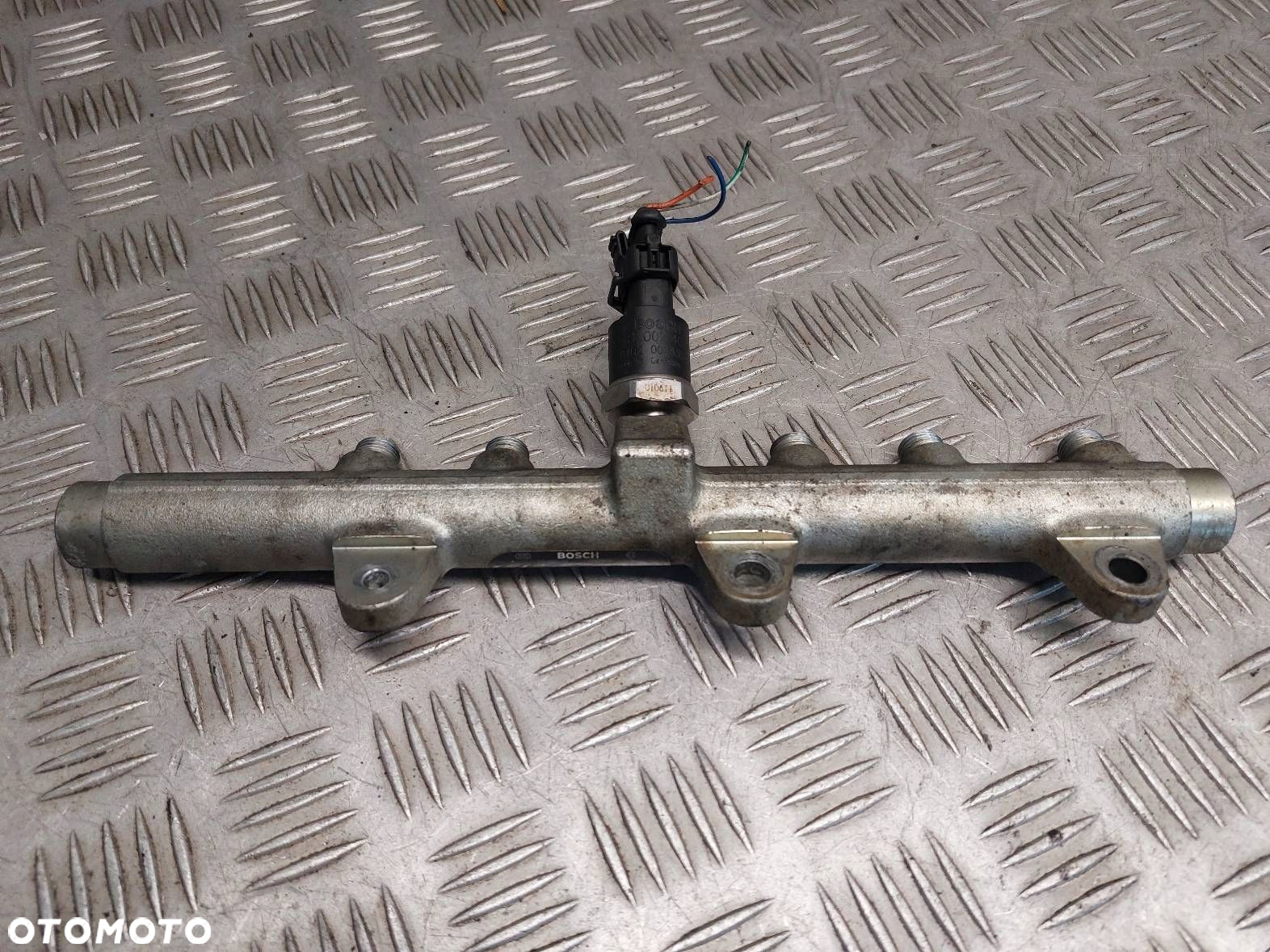 POMPA WTRYSKOWA + LISTWA Z CZUJNIKIEM ALFA 147 1.9 JTD 115KM - 8