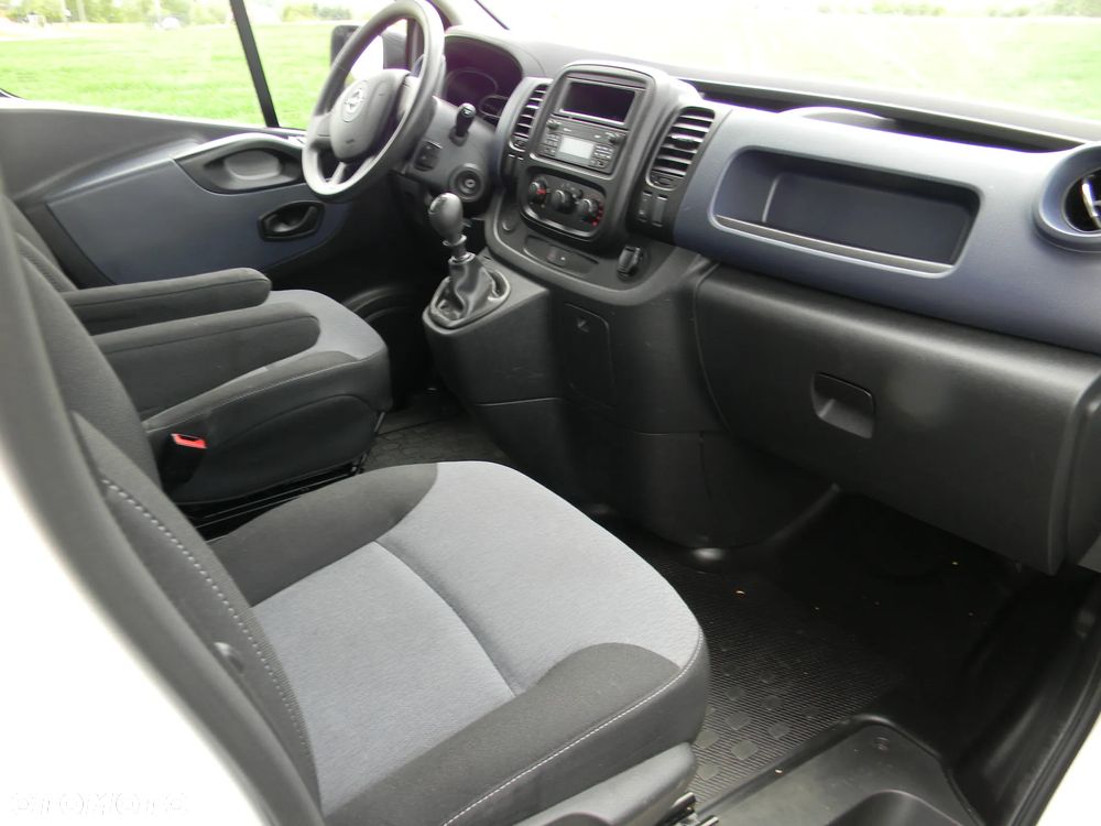 Opel Vivaro - 20
