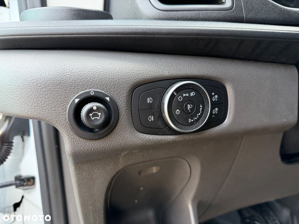Ford Transit - 23