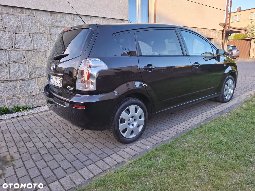 Toyota Corolla Verso - 5