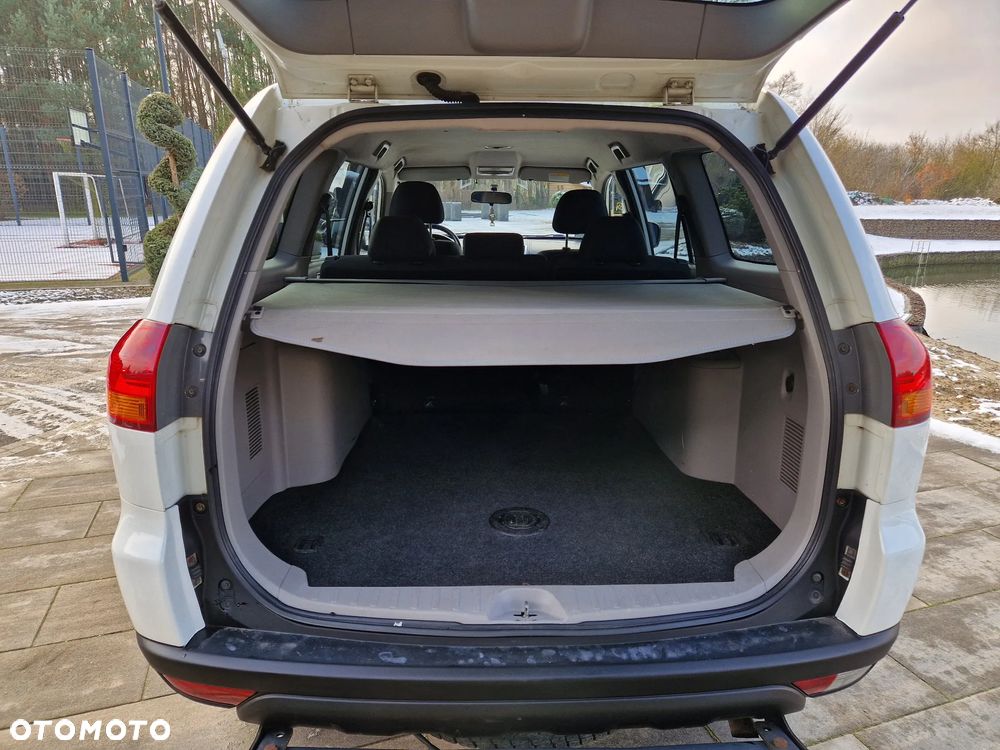 Mitsubishi Pajero Sport - 22