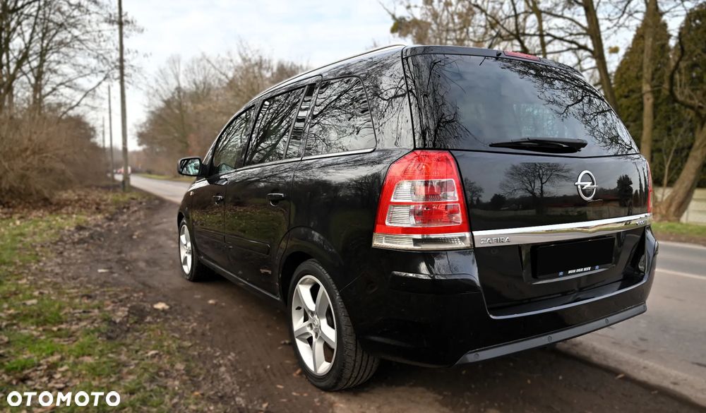 Opel Zafira - 11