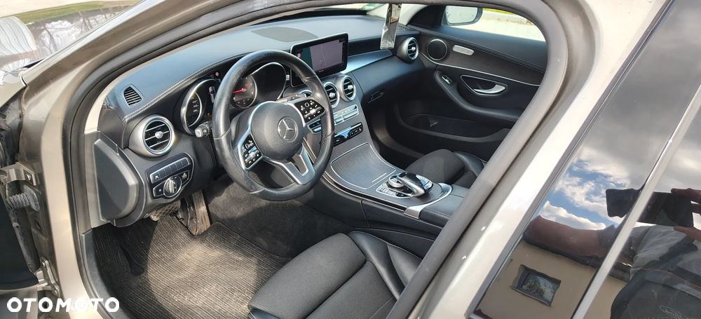 Mercedes-Benz Klasa C 220 d 9G-TRONIC - 14