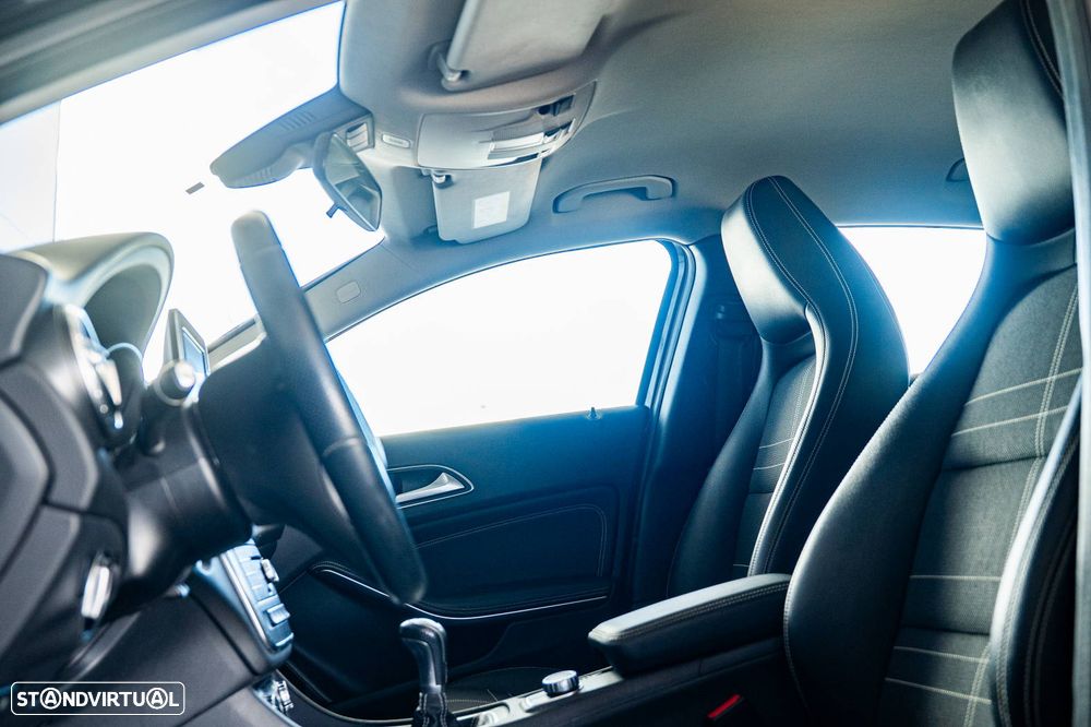 Mercedes-Benz GLA 180 d - 19