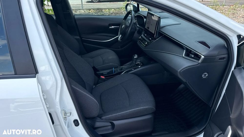 Toyota Corolla 1.8 HSD Business - 16