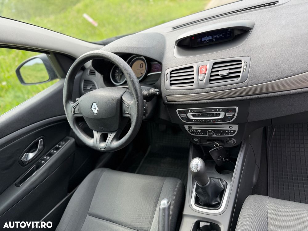 Renault Megane 1.6 16V 100 Authentique - 9