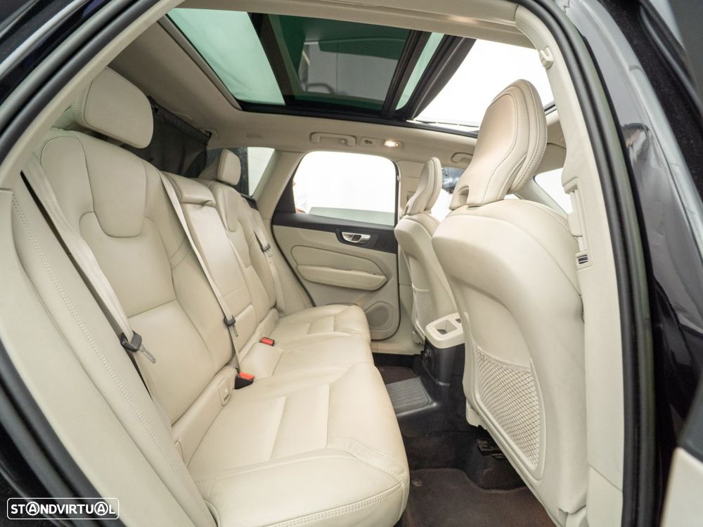 Volvo XC 60 2.0 T8 PHEV Ultimate Bright AWD - 48