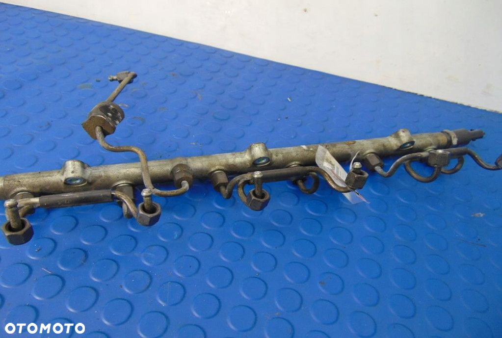 OPEL OMEGA 3.0 LISTWA WTRYSKOWA 0445216002 - 2