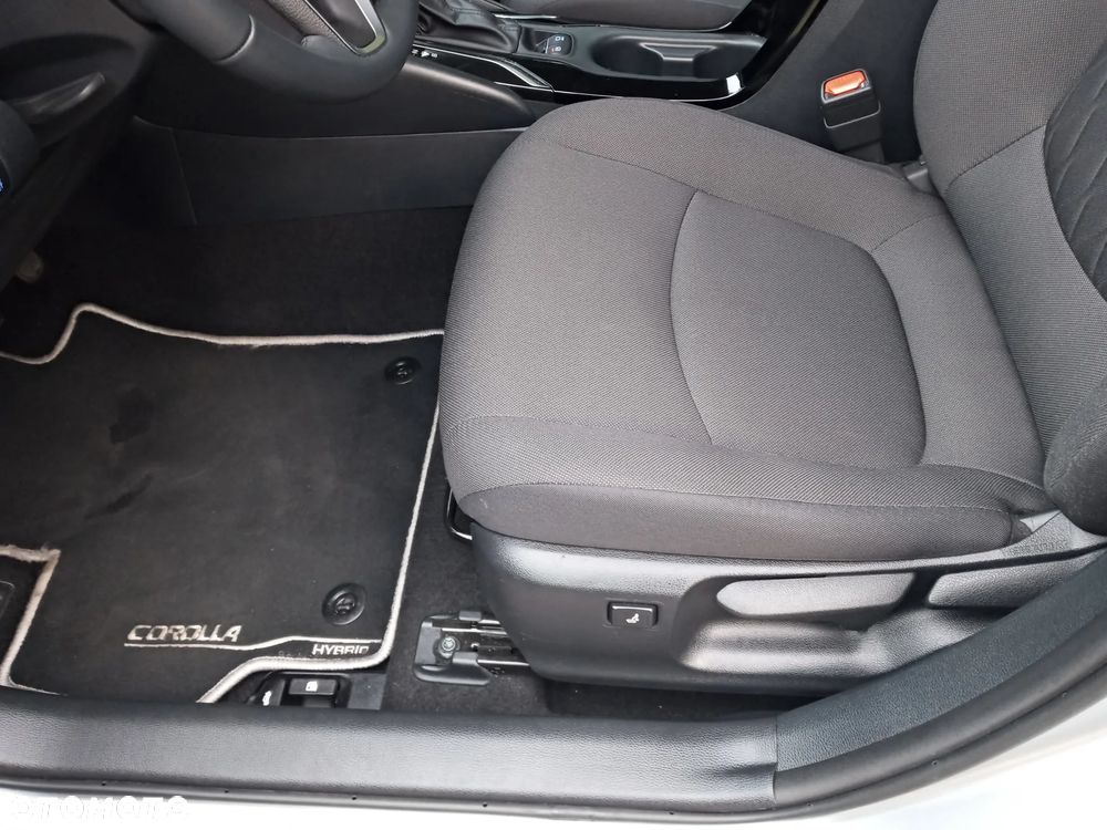 Toyota Corolla 1.8 Hybrid GPF Comfort - 24