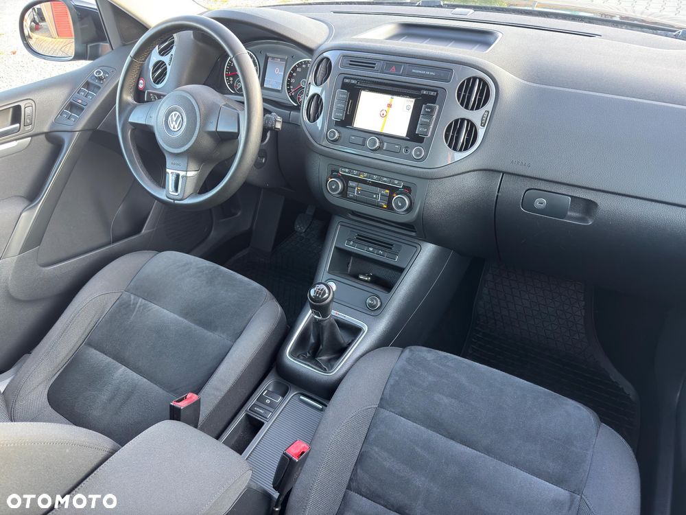 Volkswagen Tiguan - 16