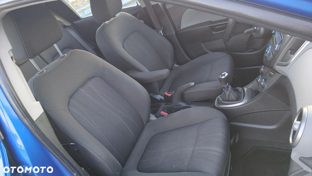 Chevrolet Aveo - 10