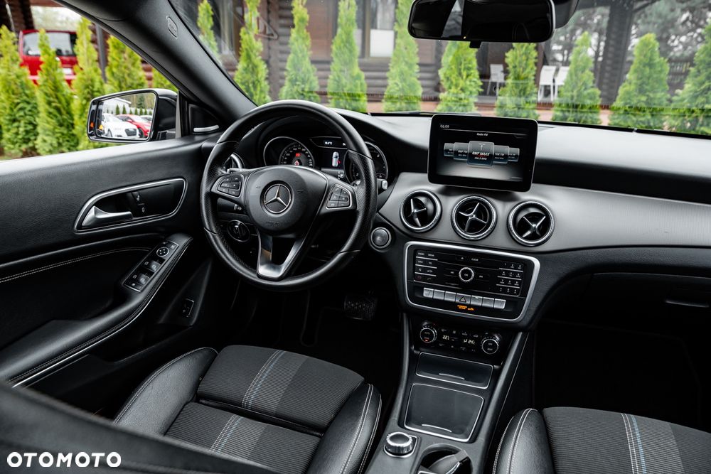 Mercedes-Benz CLA 250 4Matic 7G-DCT Sport - 29