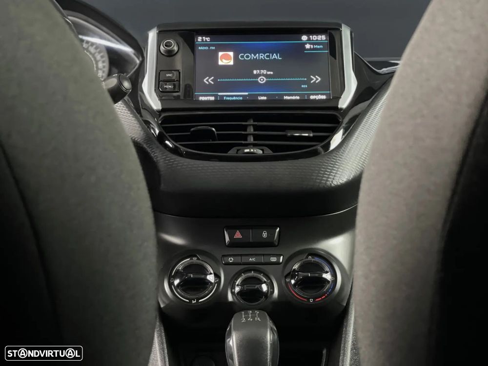 Peugeot 2008 1.2 PureTech Style - 10