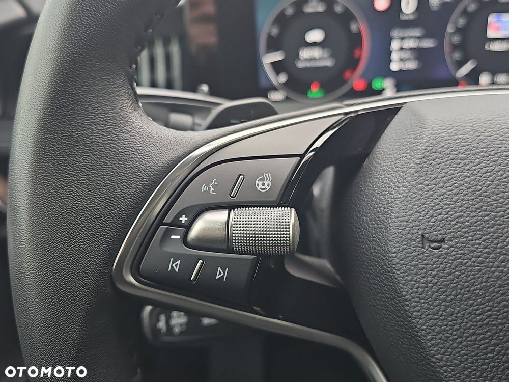 Skoda Superb 1.5 TSI mHEV L&K DSG - 11