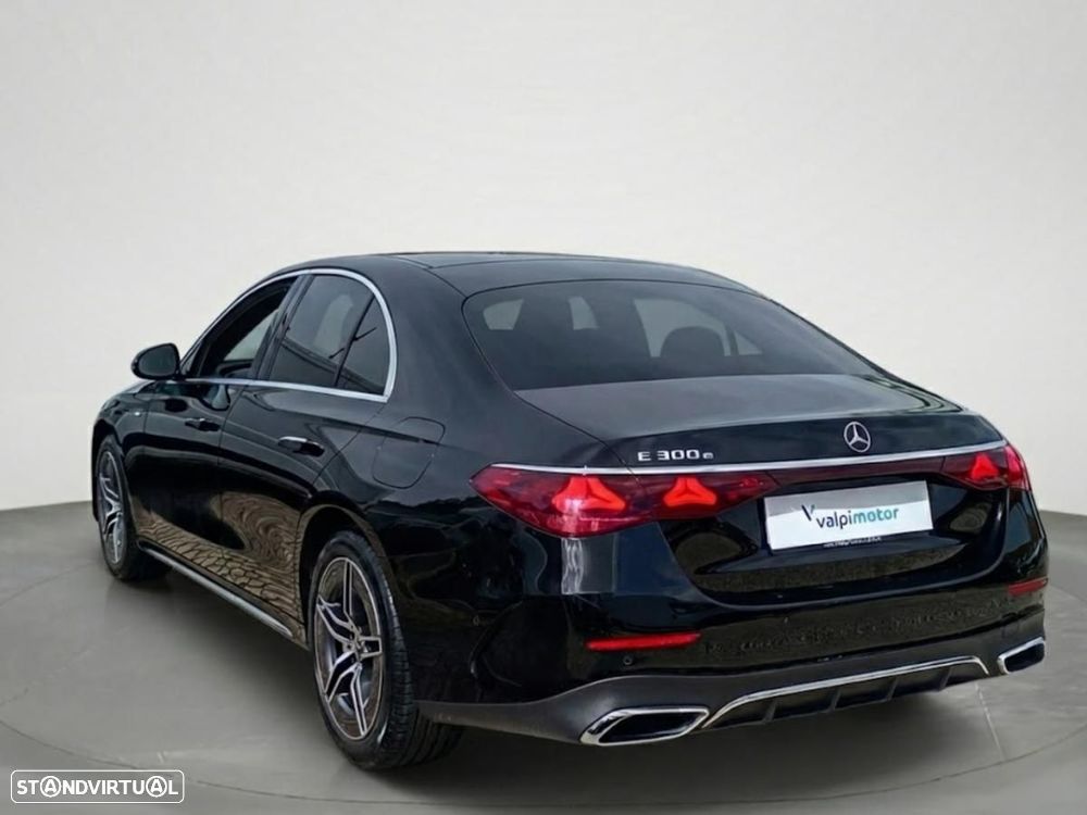 Mercedes-Benz E 300 e AMG Line - 8