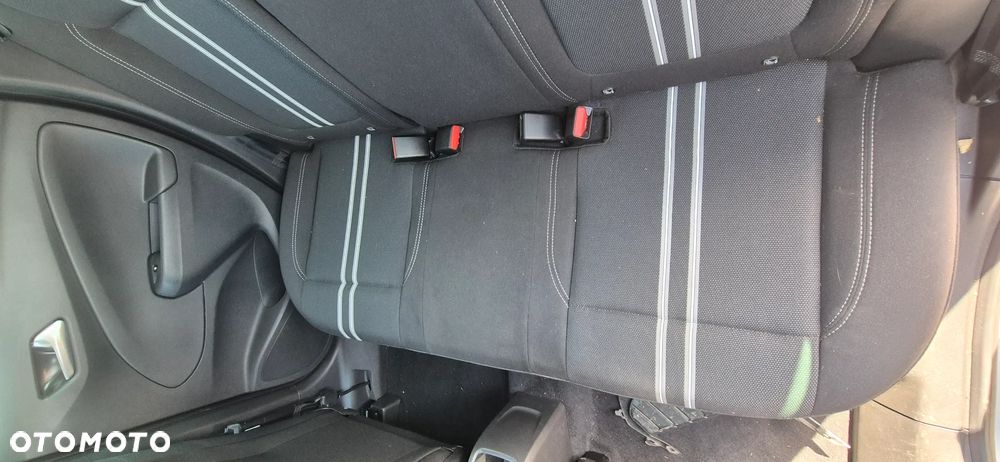 Opel Crossland X - 35