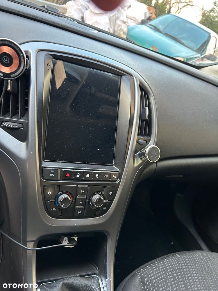 Opel Astra 1.4 T Sport EU6 - 8