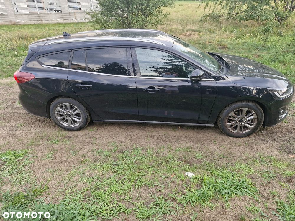 Ford Focus 1.0 EcoBoost mHEV Titanium X - 2