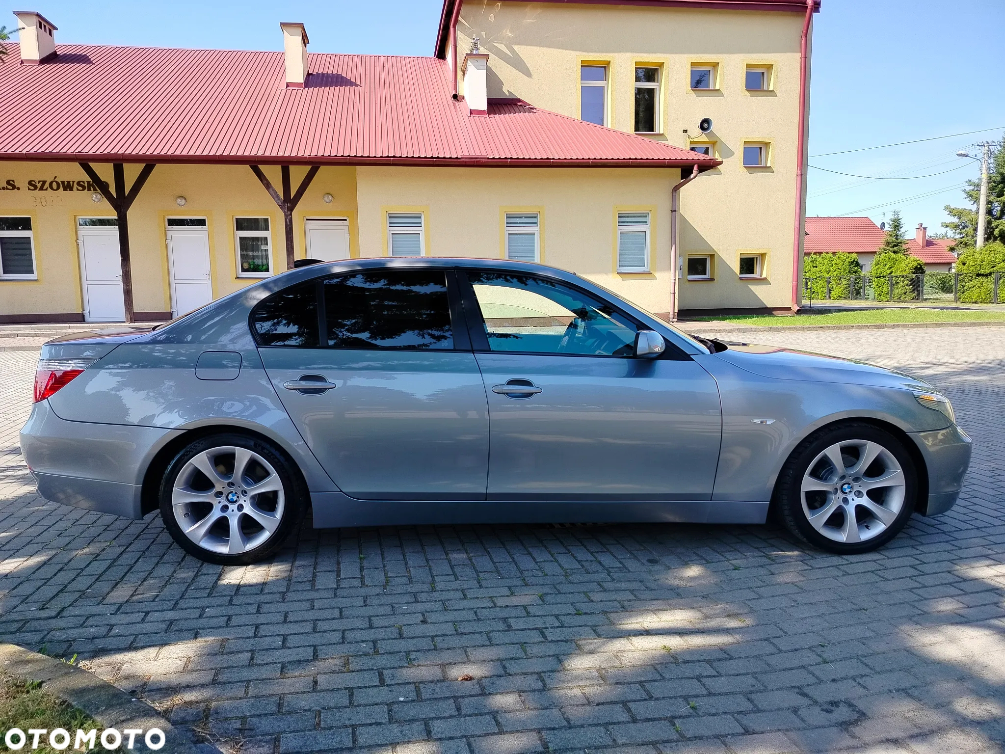 BMW Seria 5 525i - 5